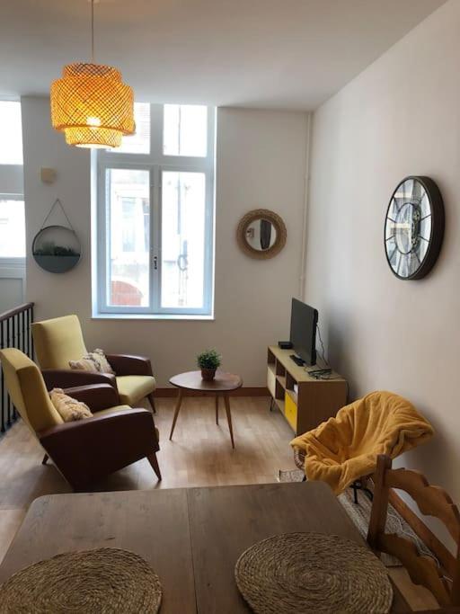 Appartement En Duplex A 옥손 외부 사진